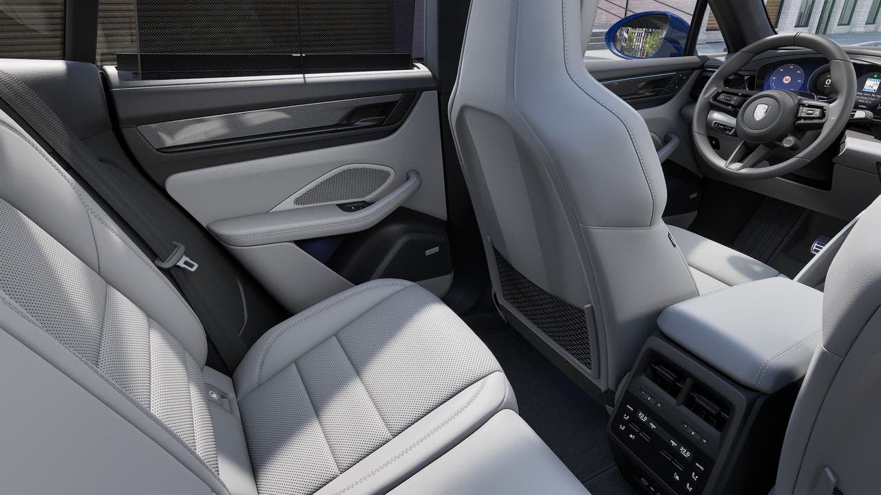 2026 Porsche Macan Macan Turbo Electric