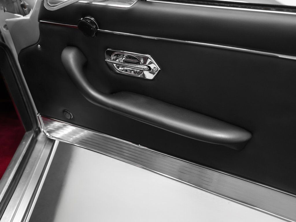 1967 Ferrari 330 GT 2+2 MK II