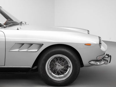 1967 Ferrari 330 GT 2+2 MK II