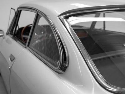 1967 Ferrari 330 GT 2+2 MK II