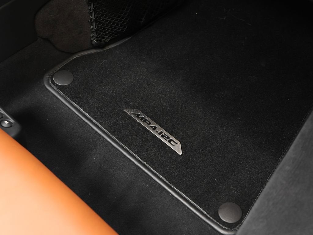 2013 McLaren MP4-12C Base