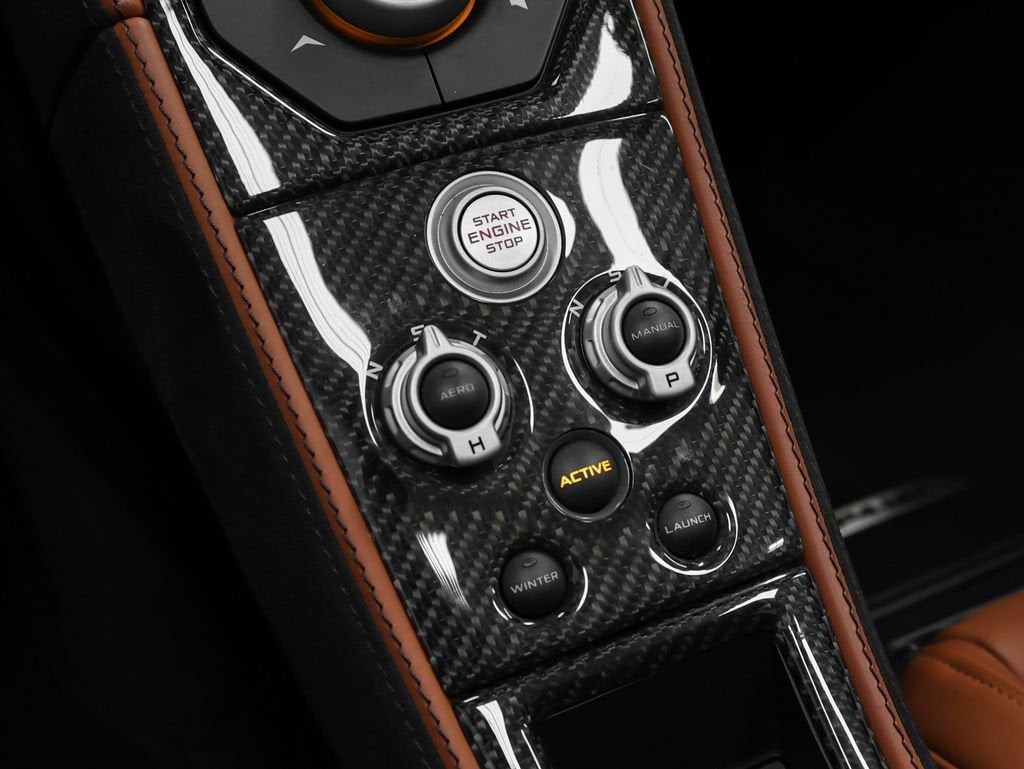 2013 McLaren MP4-12C Base