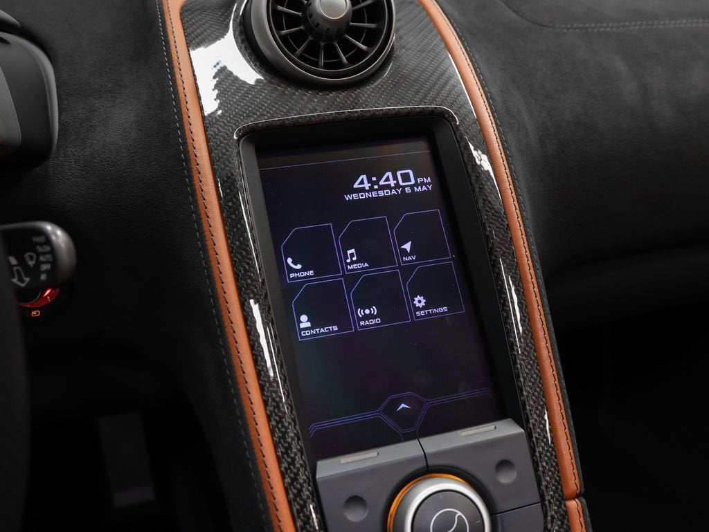 2013 McLaren MP4-12C Base