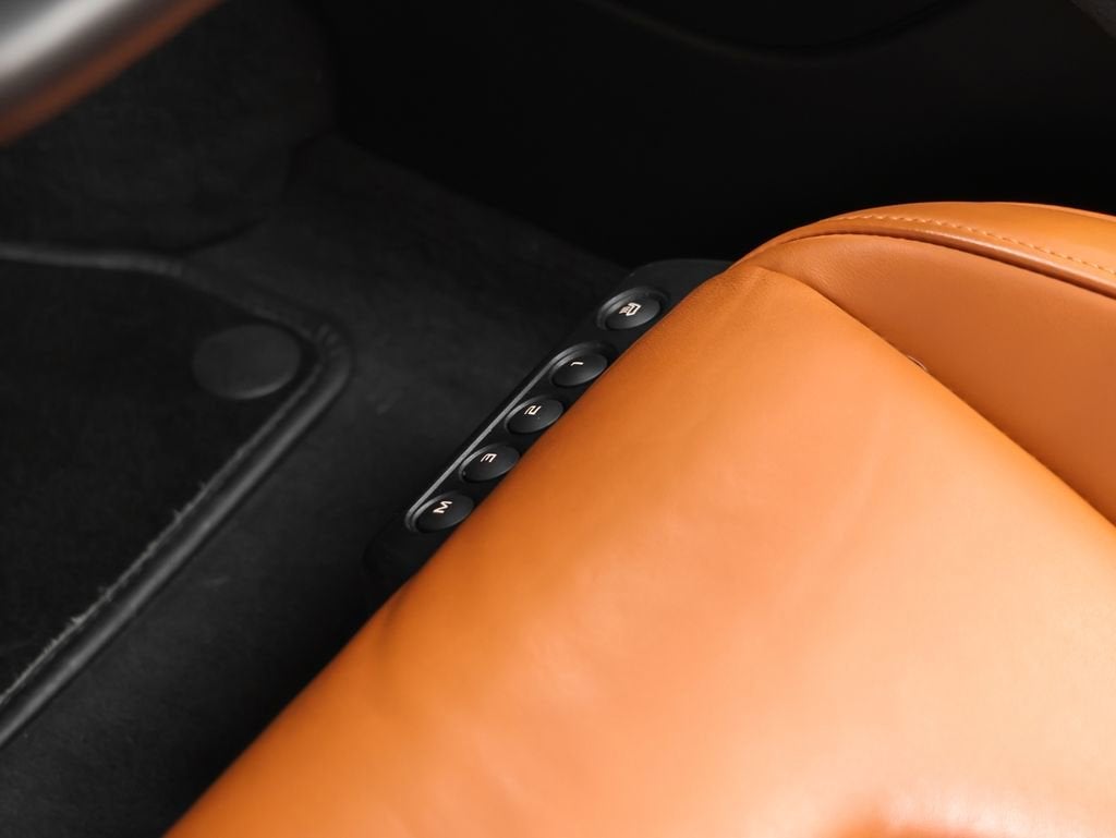 2013 McLaren MP4-12C Base
