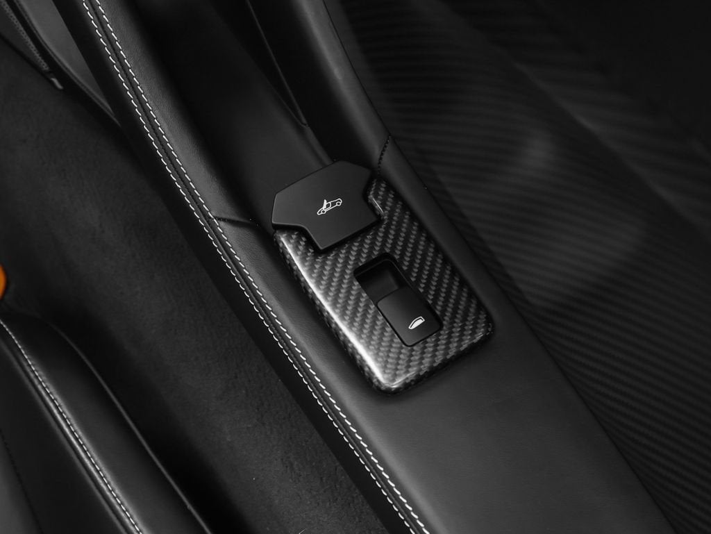 2016 McLaren 675LT Spider