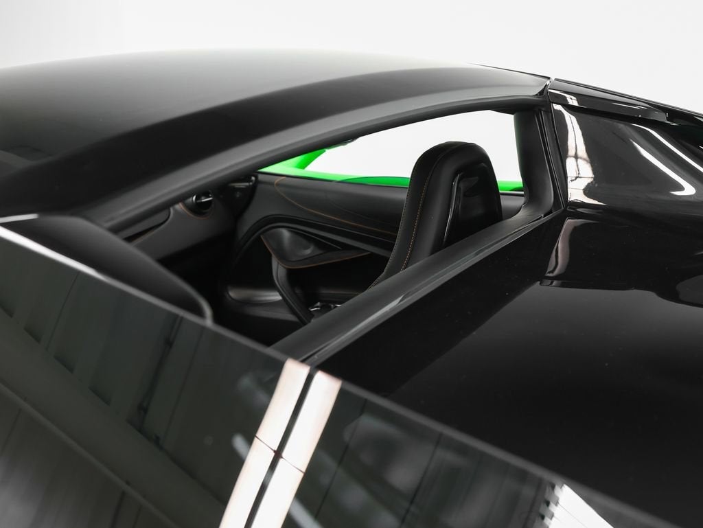 2025 McLaren 750S Base