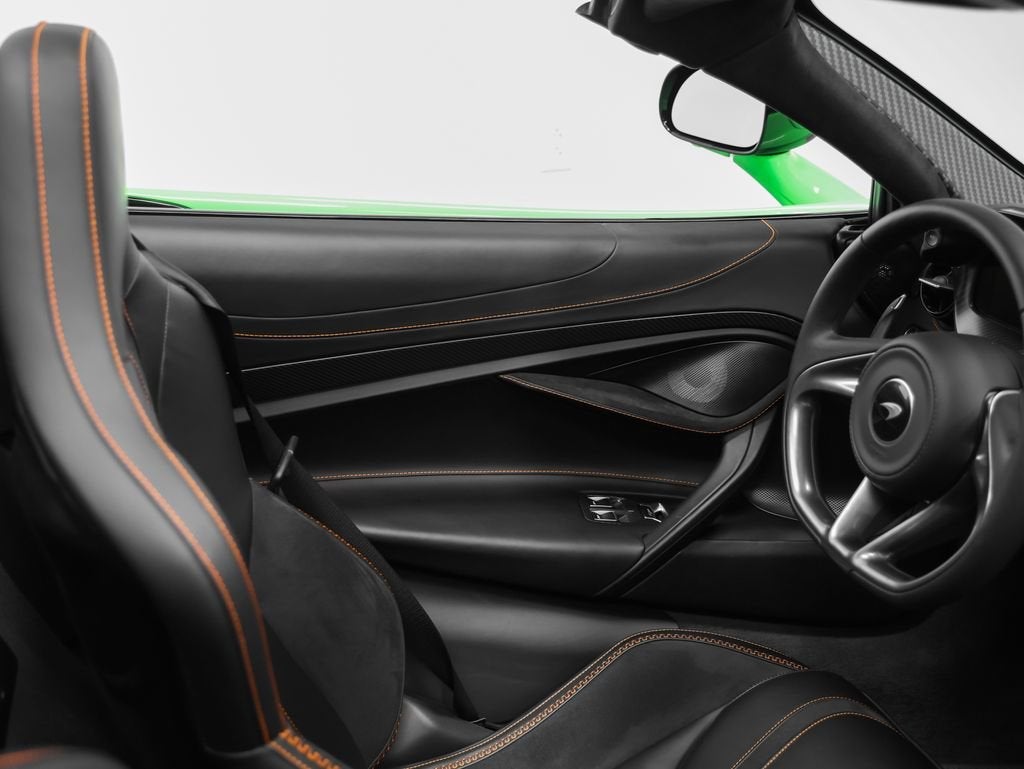2025 McLaren 750S Base