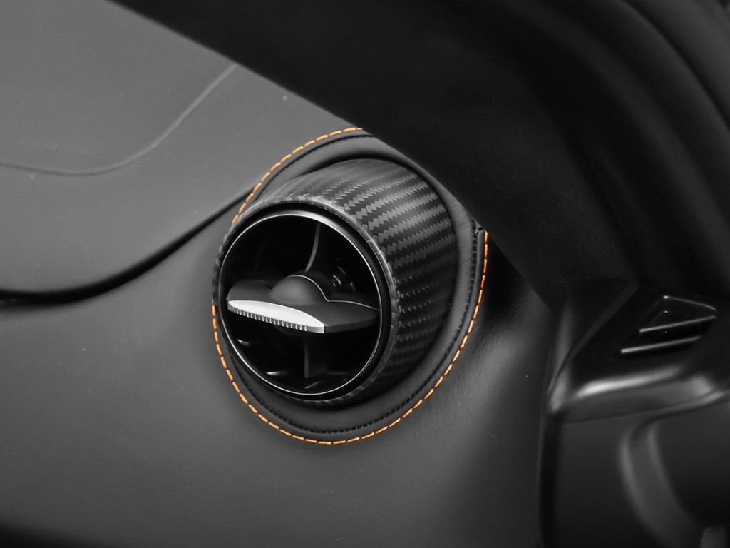 2025 McLaren 750S Base