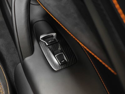 2025 McLaren 750S Base
