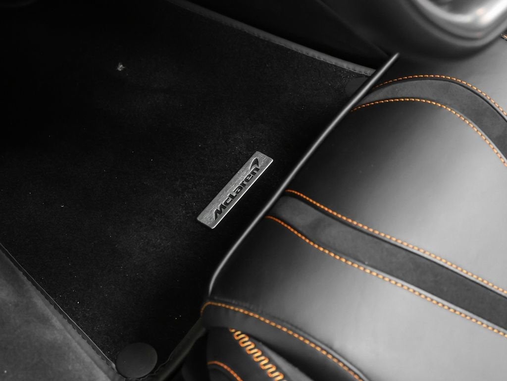 2025 McLaren 750S Base