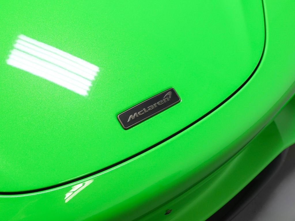 2025 McLaren 750S Base