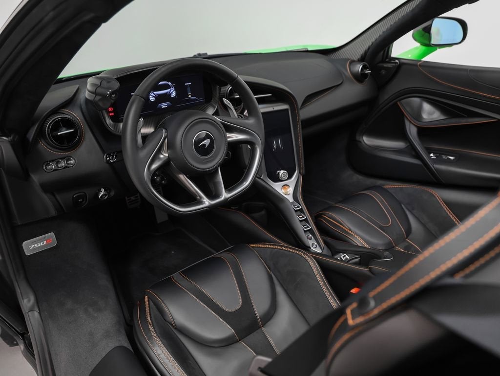 2025 McLaren 750S Base