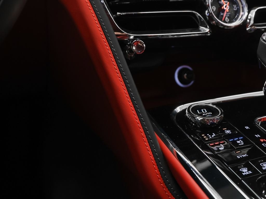 2022 Bentley Flying Spur V8