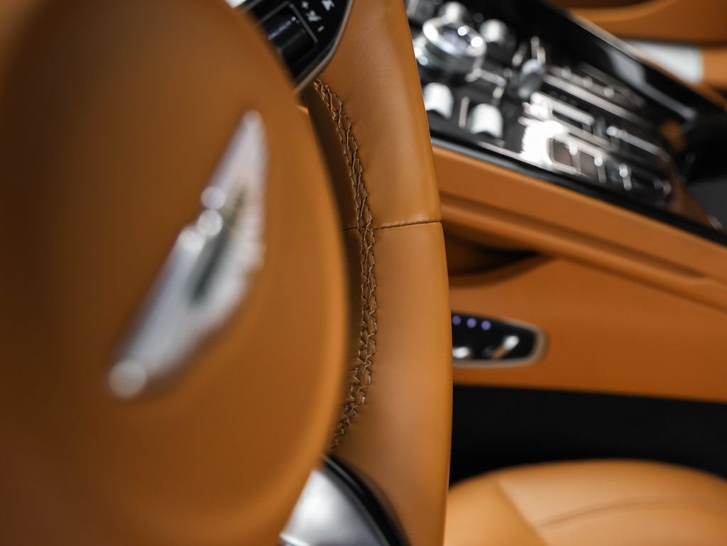 2024 Aston Martin DB12 Base