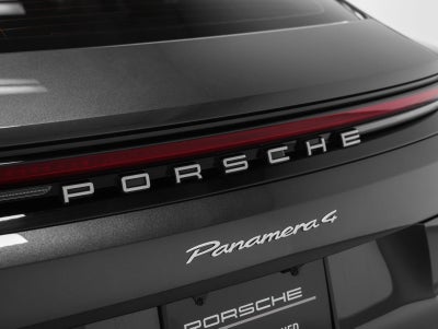 2025 Porsche Panamera 4
