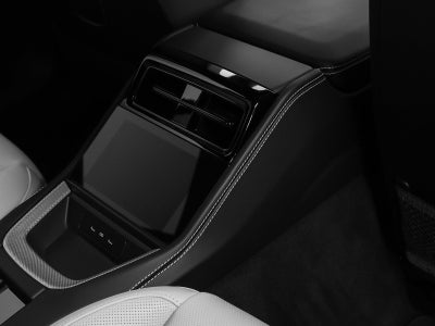 2025 Porsche Panamera 4