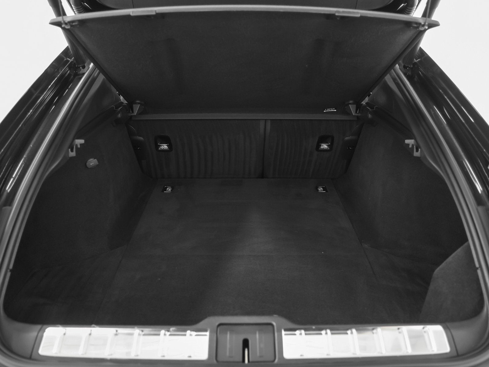 2025 Porsche Panamera 4