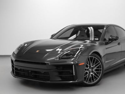 2025 Porsche Panamera 4