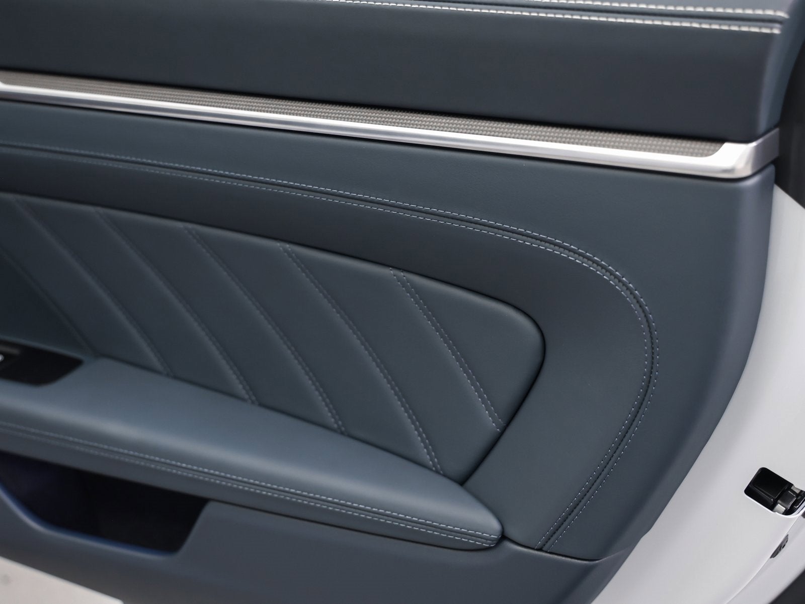 2025 Porsche 911 Turbo S