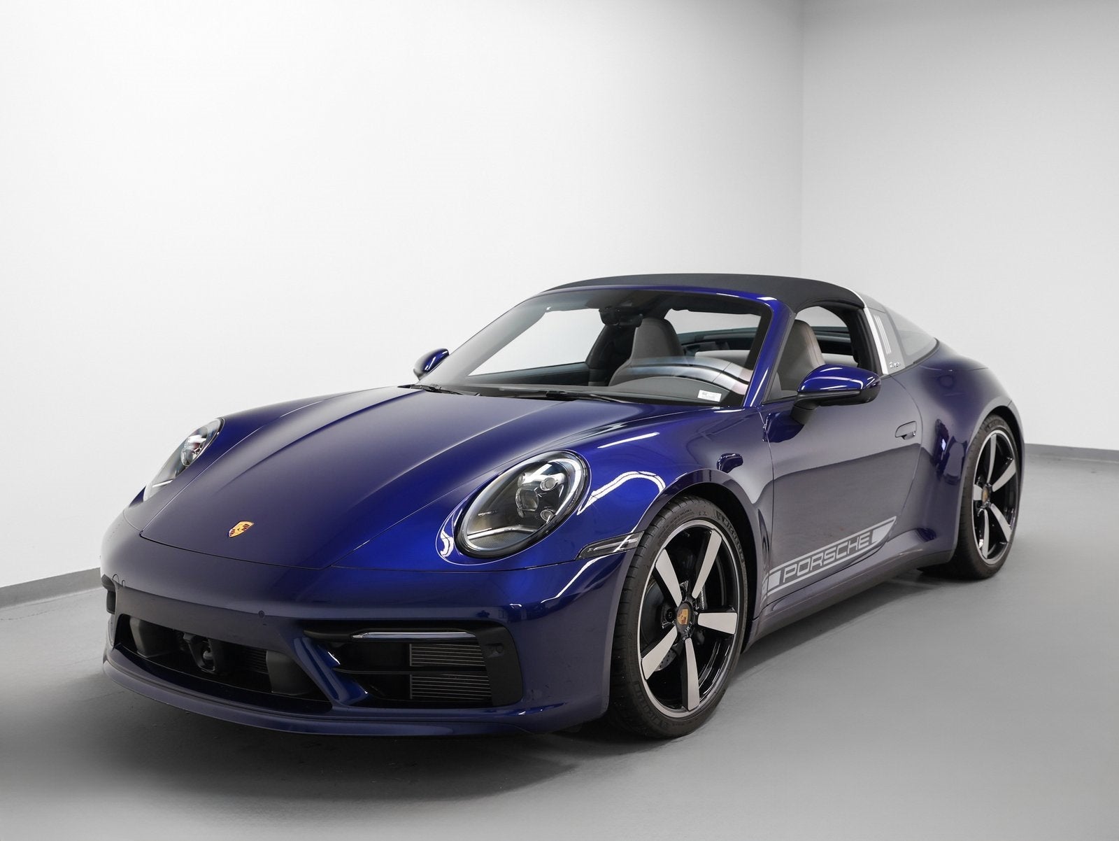 2024 Porsche 911 4