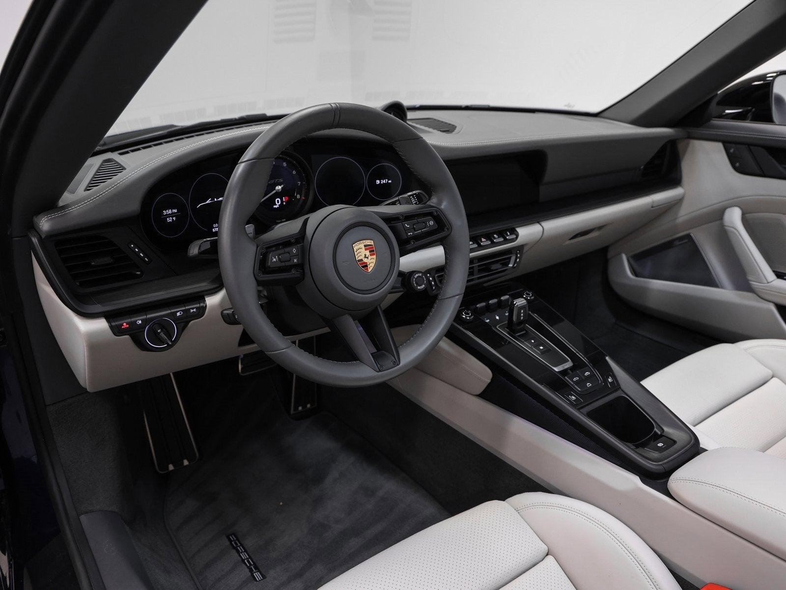 2022 Porsche 911 Carrera GTS