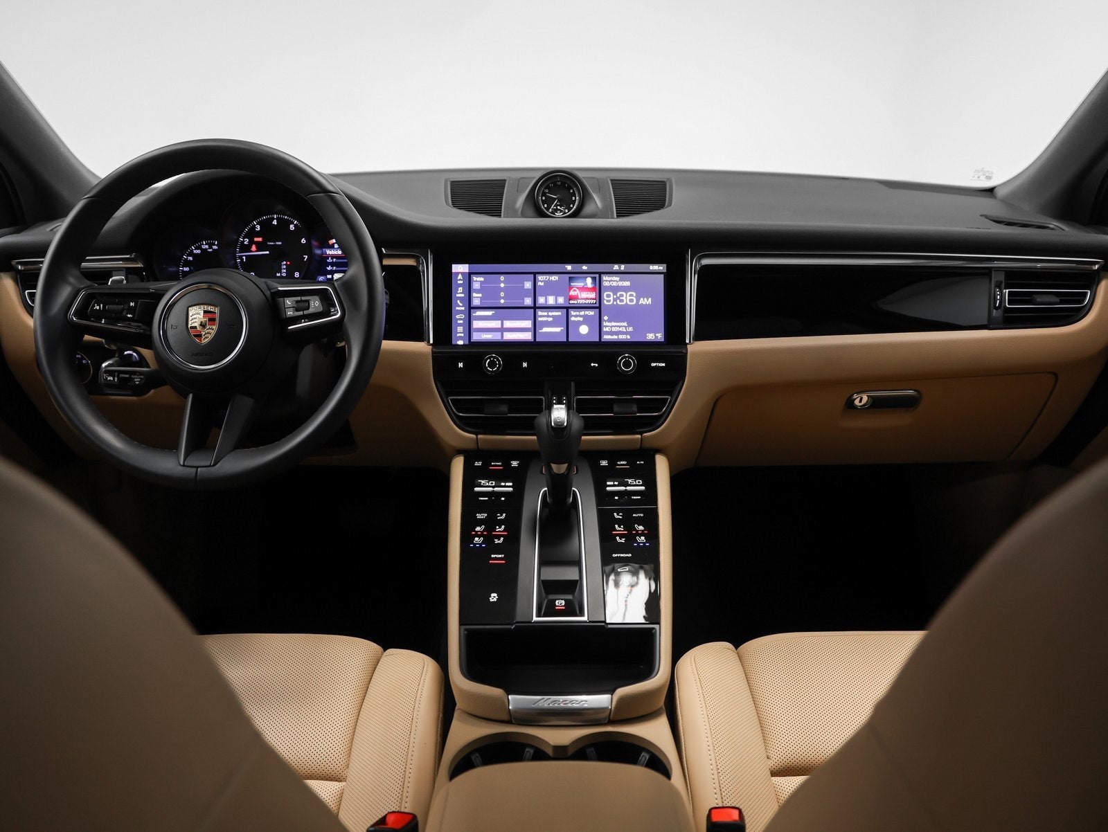 2025 Porsche Macan Base