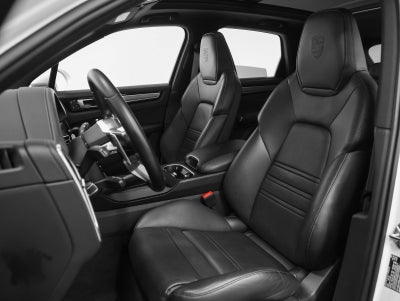 2023 Porsche Cayenne S Platinum Edition