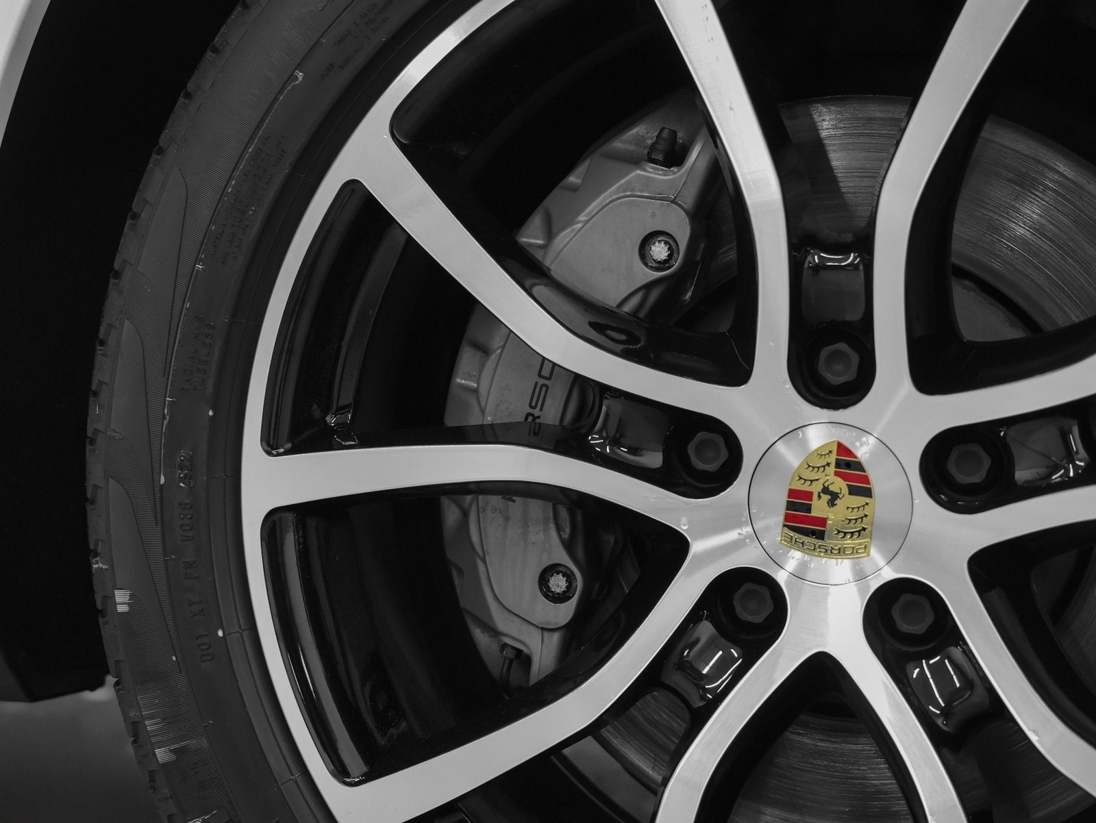 2023 Porsche Cayenne S Platinum Edition