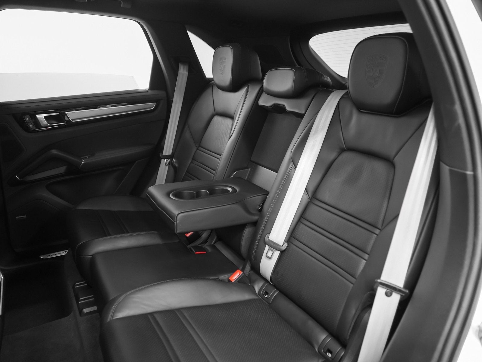 2023 Porsche Cayenne S Platinum Edition