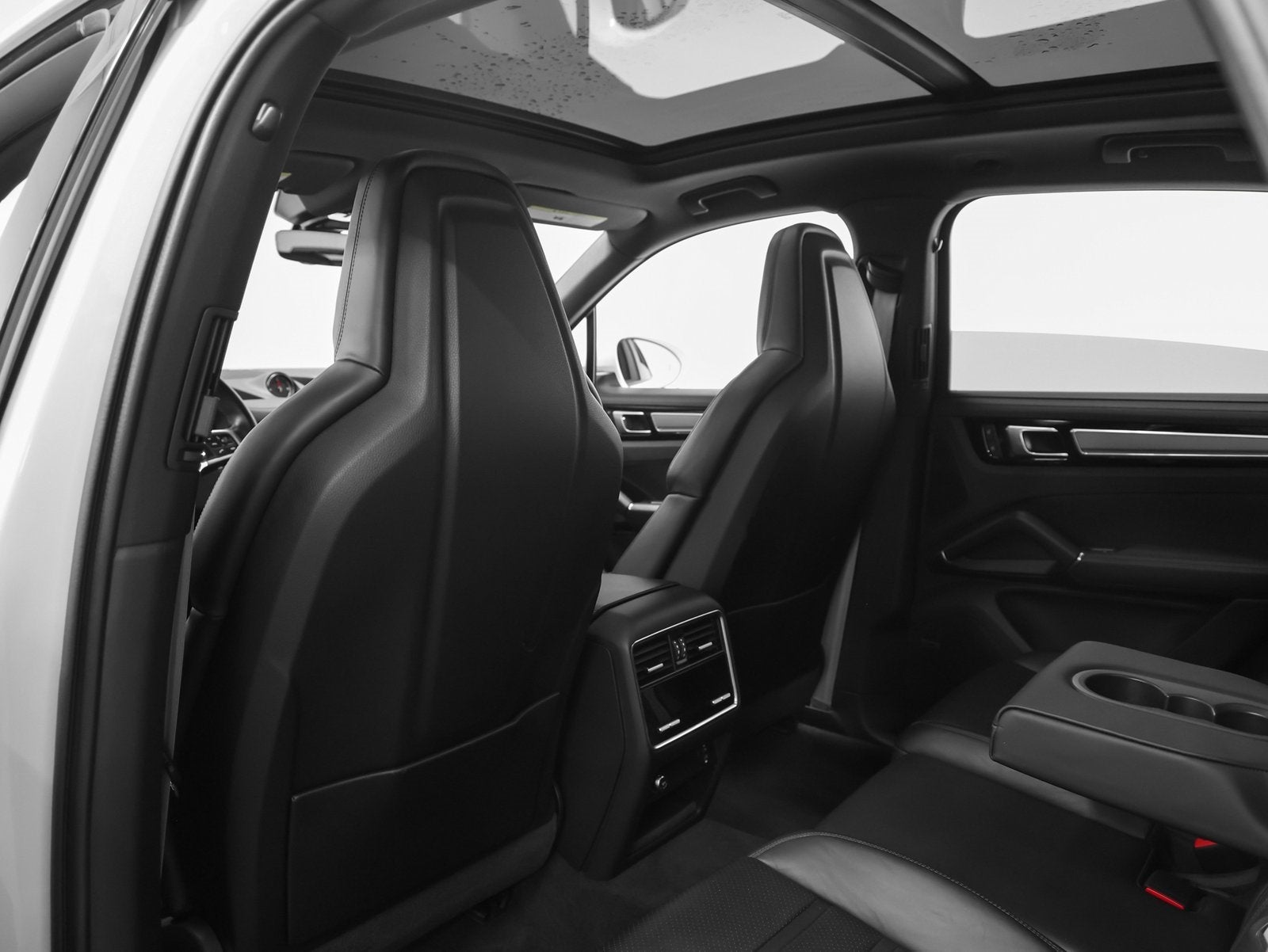 2023 Porsche Cayenne S Platinum Edition