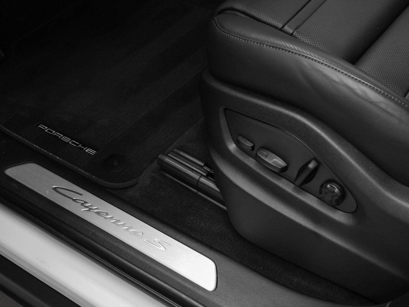 2026 Porsche Cayenne S