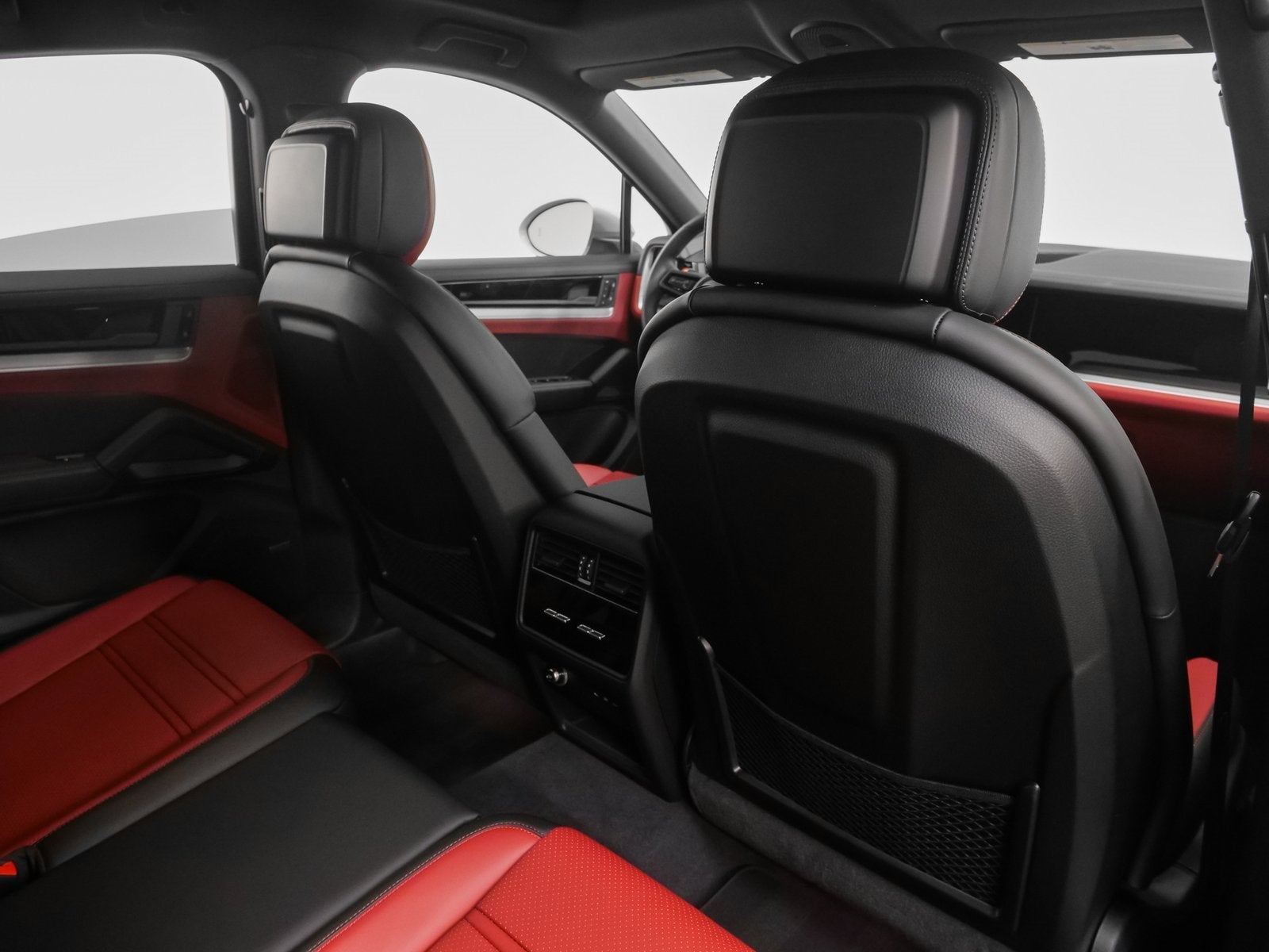 2025 Porsche Cayenne Base