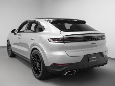 2025 Porsche Cayenne Base