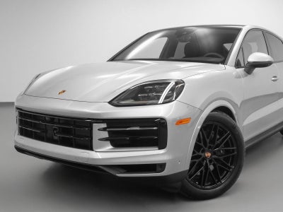 2025 Porsche Cayenne Base
