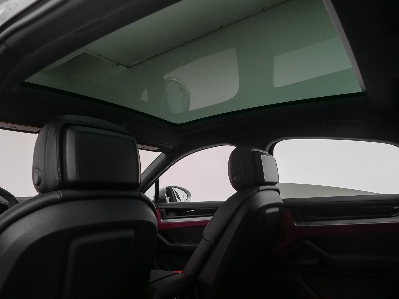 2025 Porsche Cayenne Base