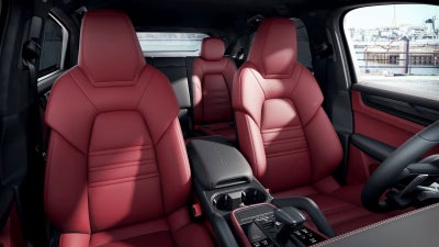 2023 Porsche Cayenne Turbo GT