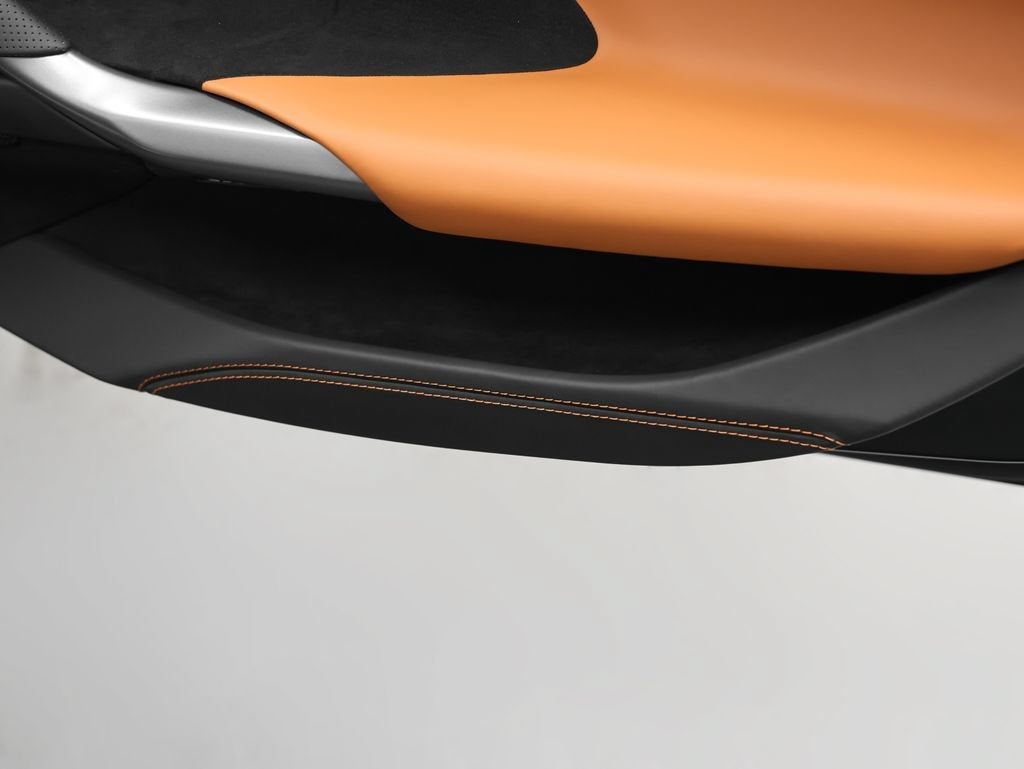 2025 Ferrari 296 GTS Base
