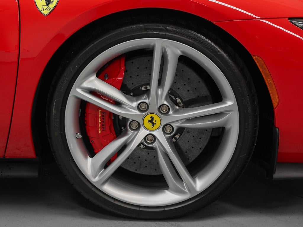 2025 Ferrari 296 GTS Base