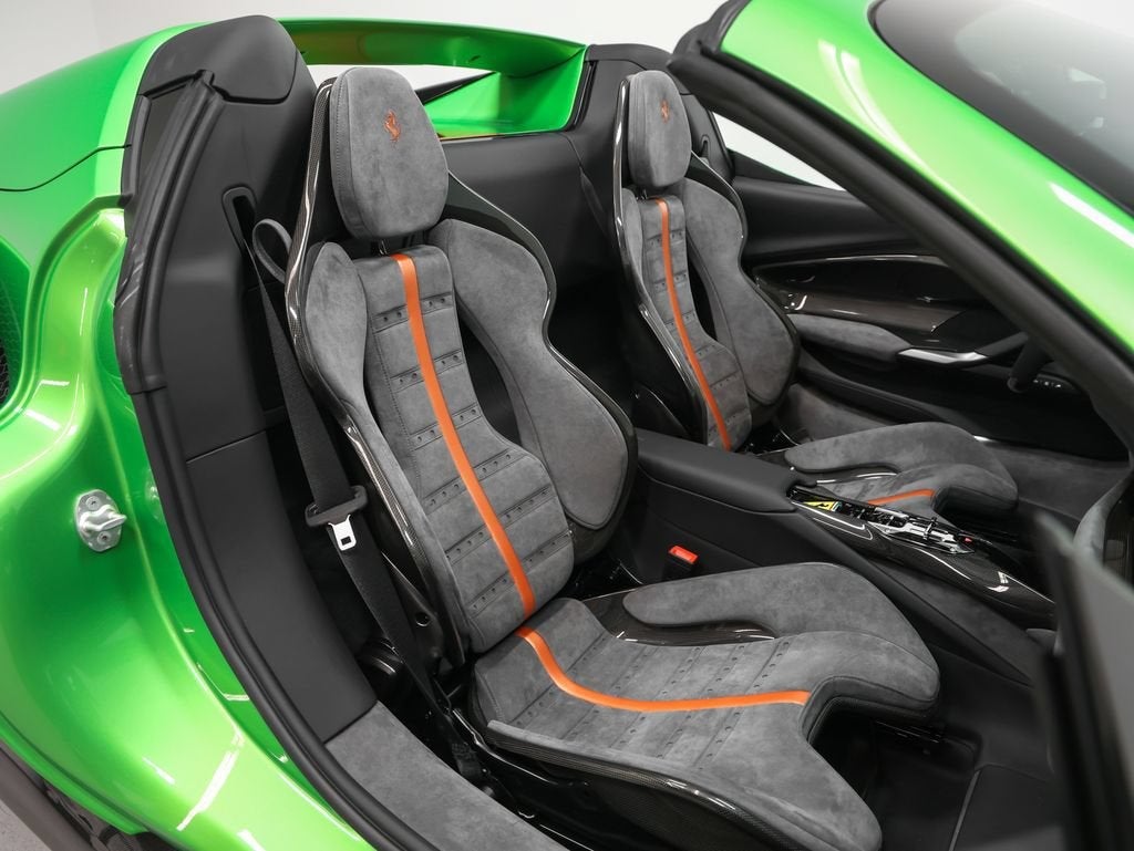 2024 Ferrari 296 GTS Base