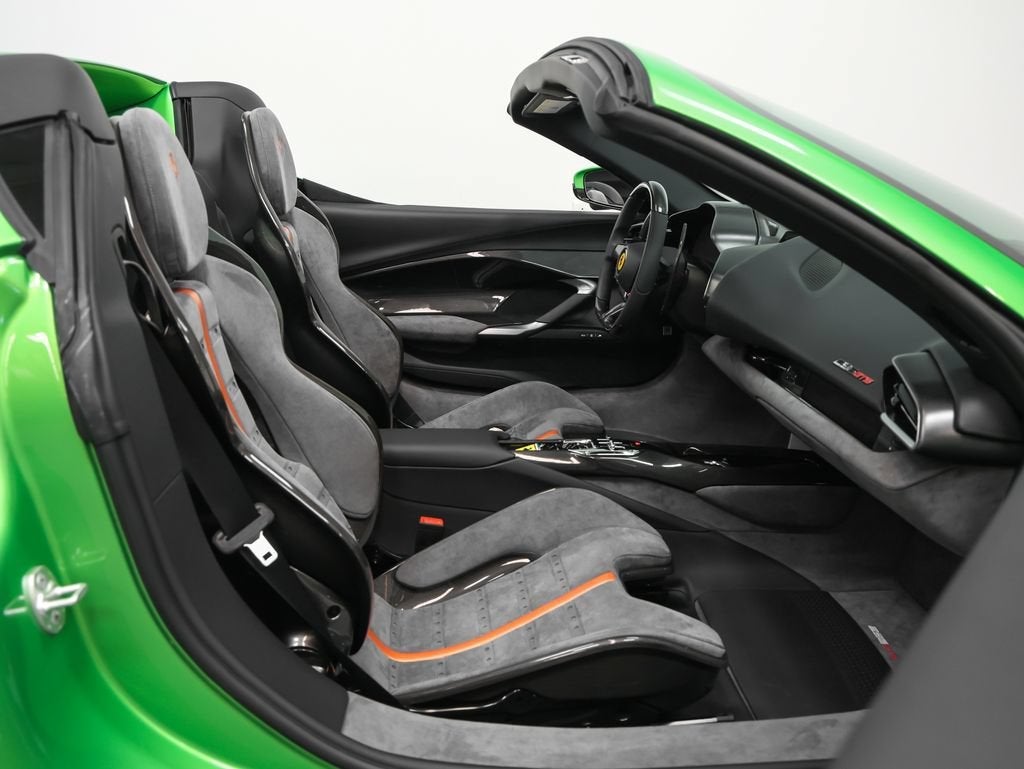 2024 Ferrari 296 GTS Base