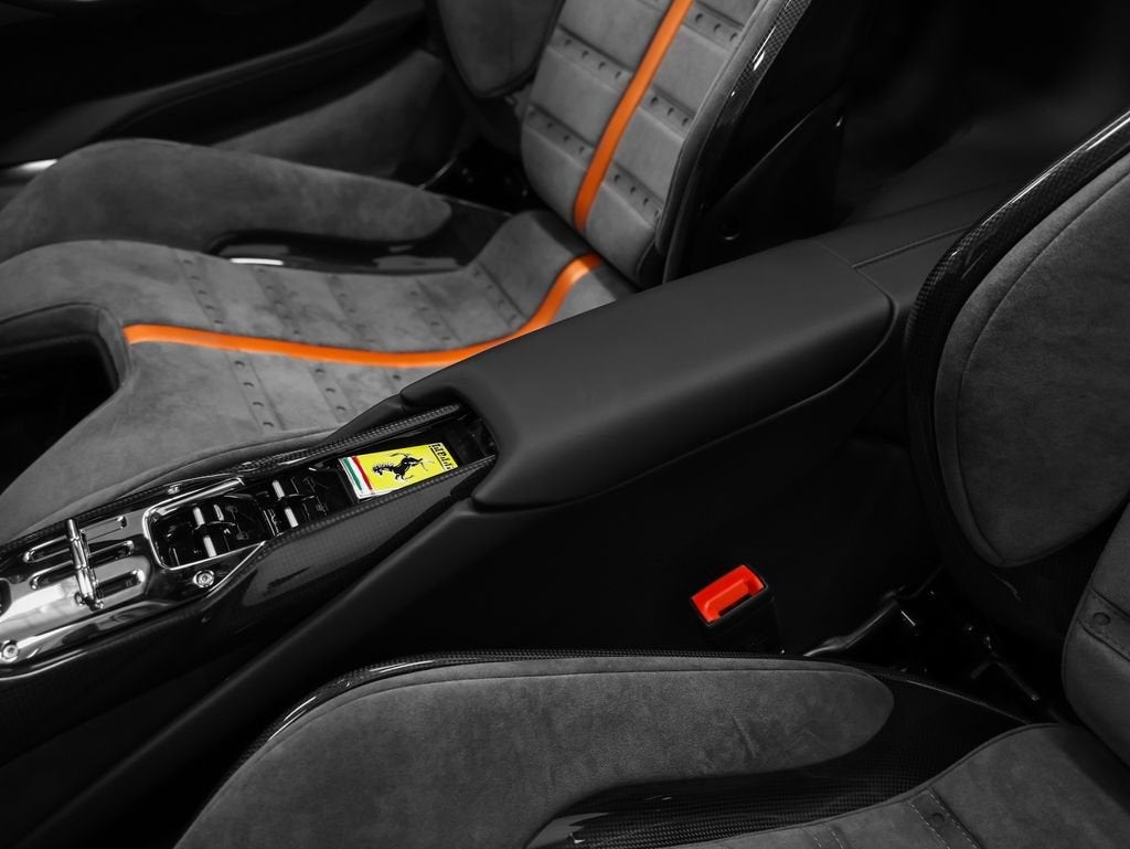 2024 Ferrari 296 GTS Base