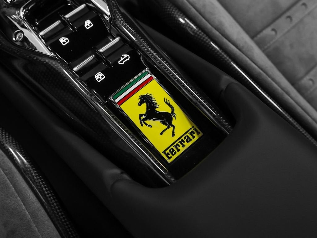 2024 Ferrari 296 GTS Base