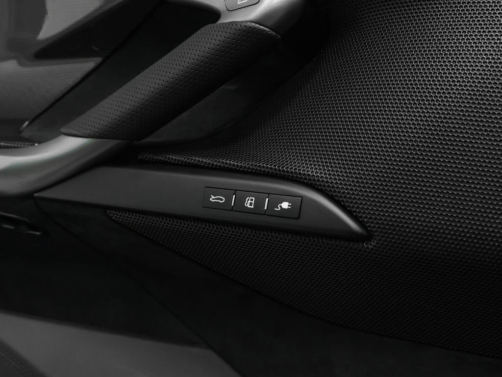 2024 Ferrari 296 GTS Base