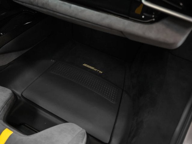 2025 Ferrari 296 GTS Base