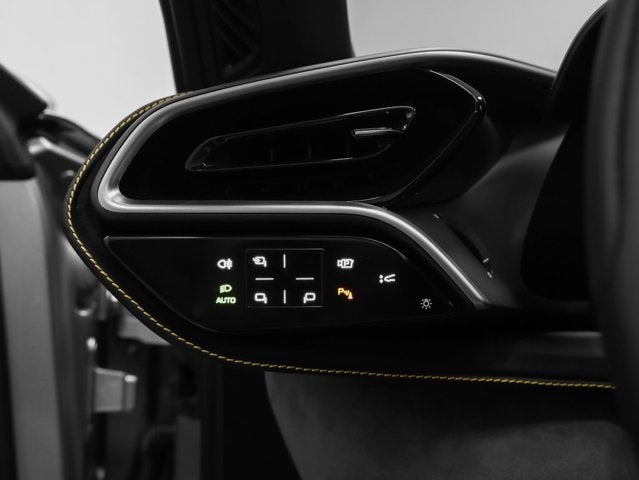 2025 Ferrari 296 GTS Base