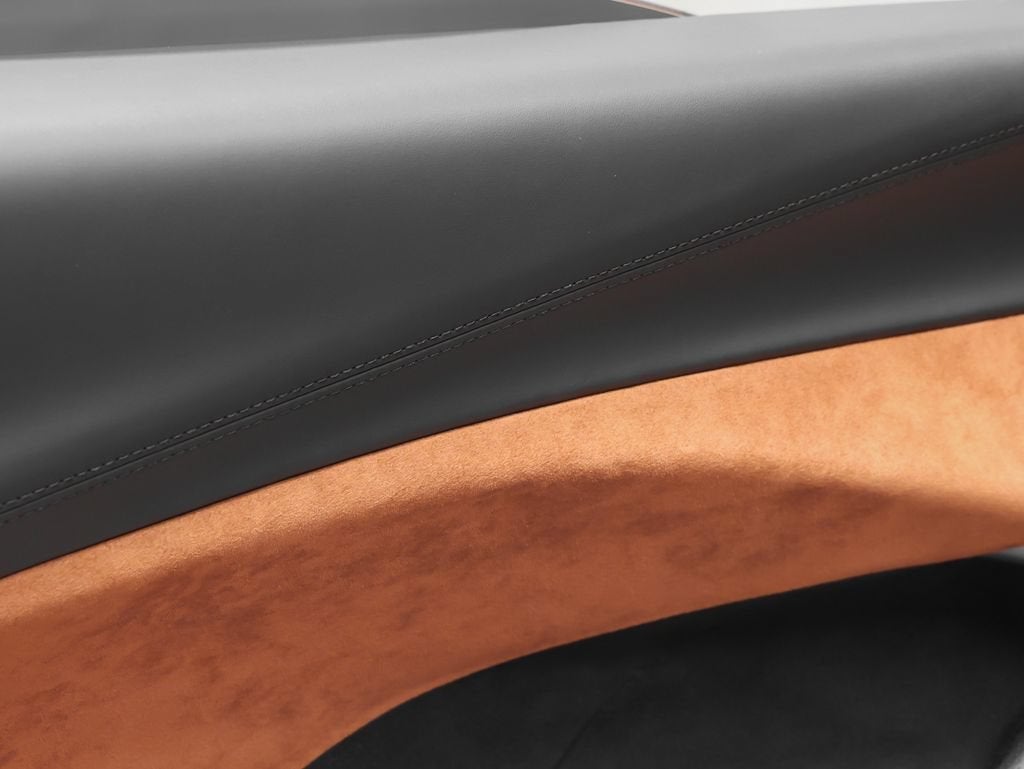 2025 Ferrari 296 GTS Base