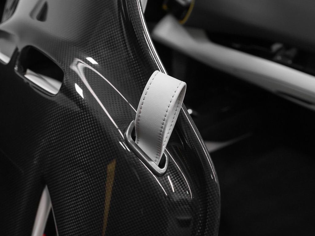 2025 Ferrari 296 GTS Base