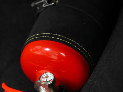 2025 Ferrari 296 GTS Base