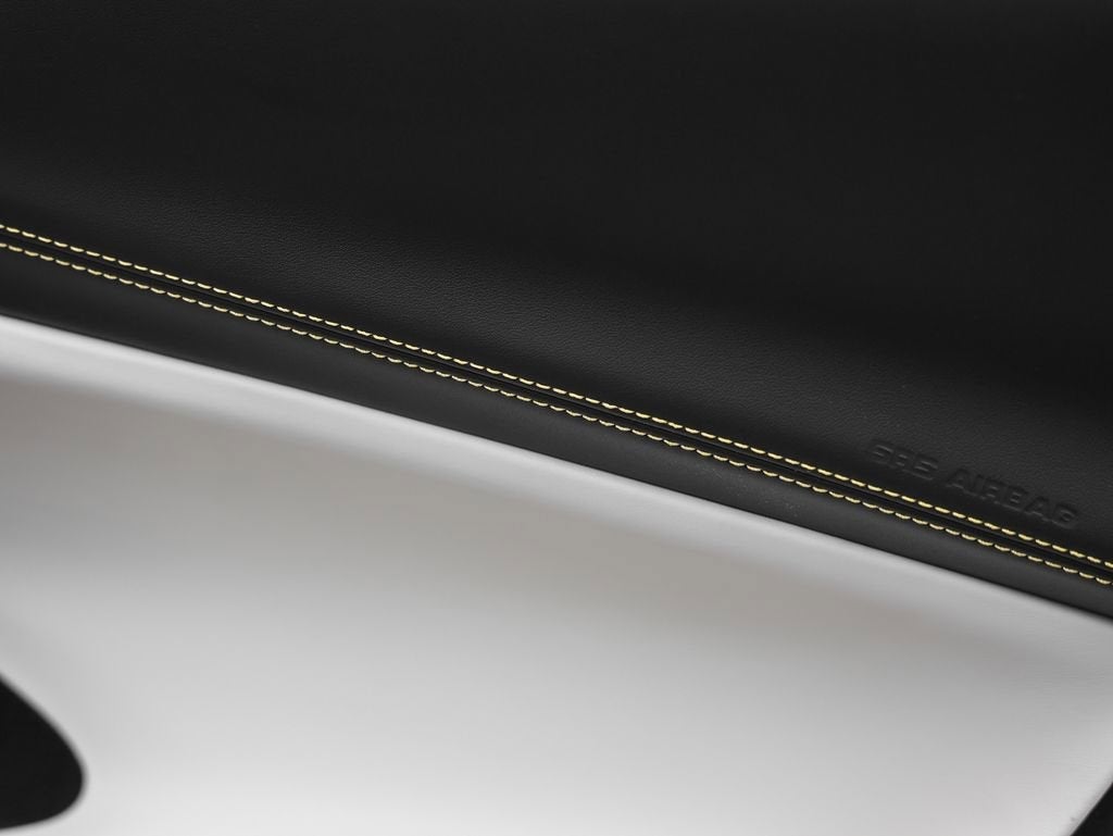 2025 Ferrari 296 GTS Base