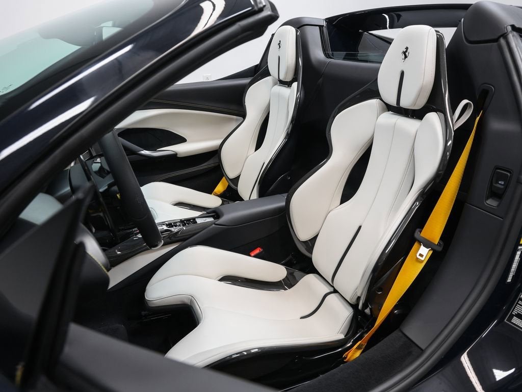 2025 Ferrari 296 GTS Base